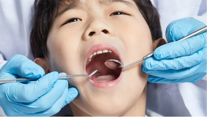 如何有效解决当下儿童龋齿问题？从一支小牙刷开始 !